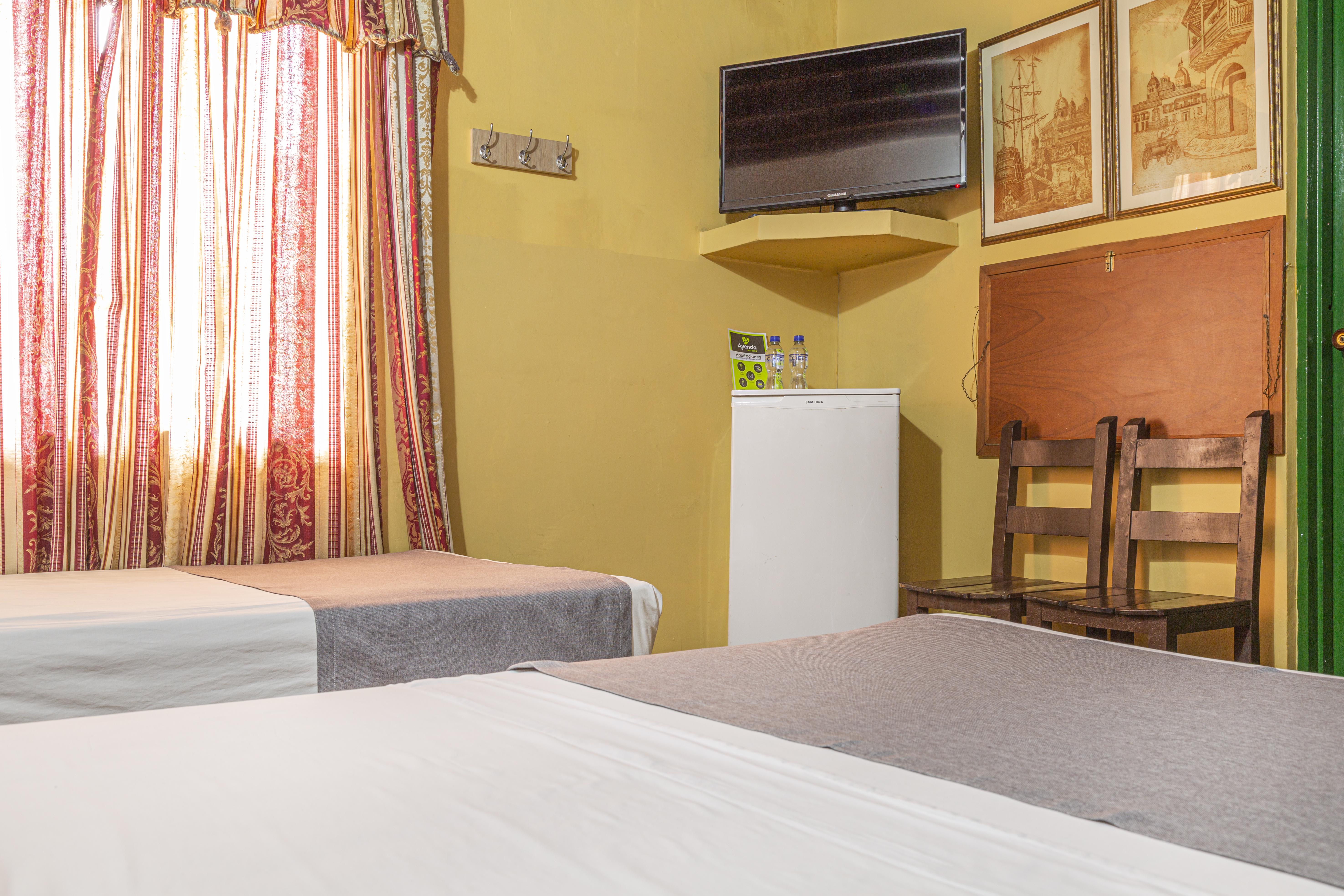 Hotel Ayenda Habana Vieja 1221 à Medellín Extérieur photo