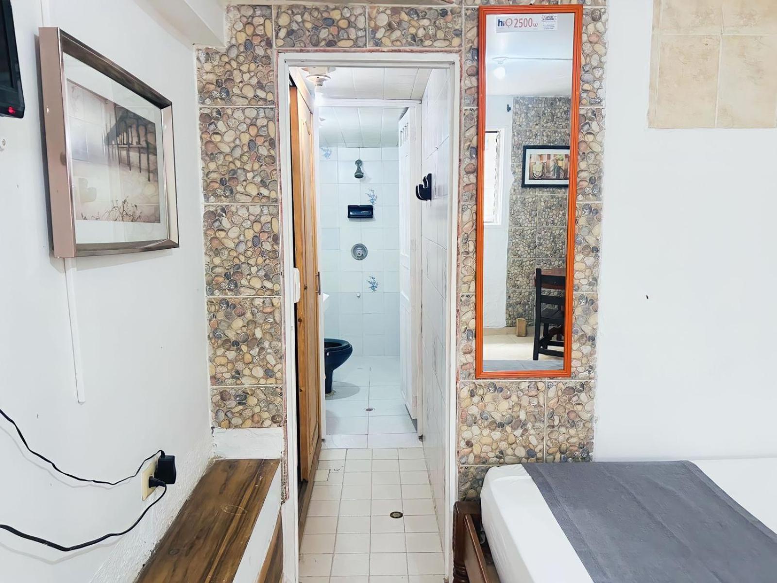 Hotel Ayenda Habana Vieja 1221 à Medellín Extérieur photo