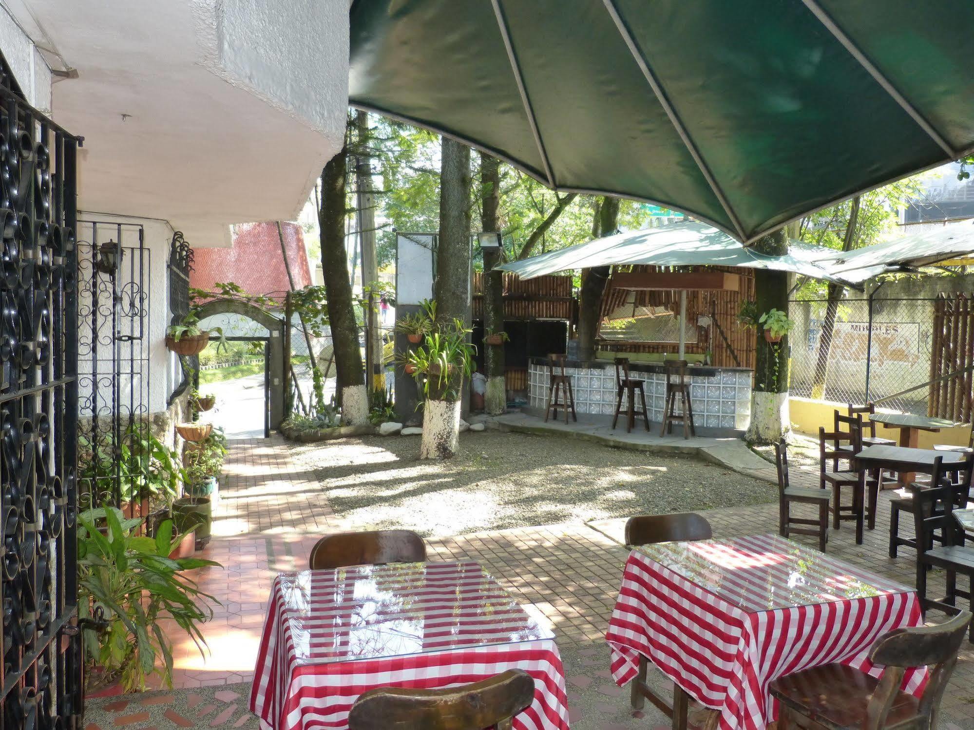 Hotel Ayenda Habana Vieja 1221 à Medellín Extérieur photo